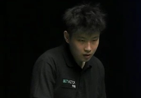 曼联官宣安东尼转会离队，2500万欧元成交价远低于3年前身价