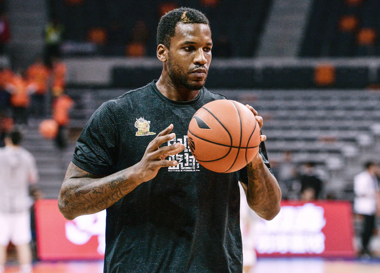 他很快找回 他很快找回