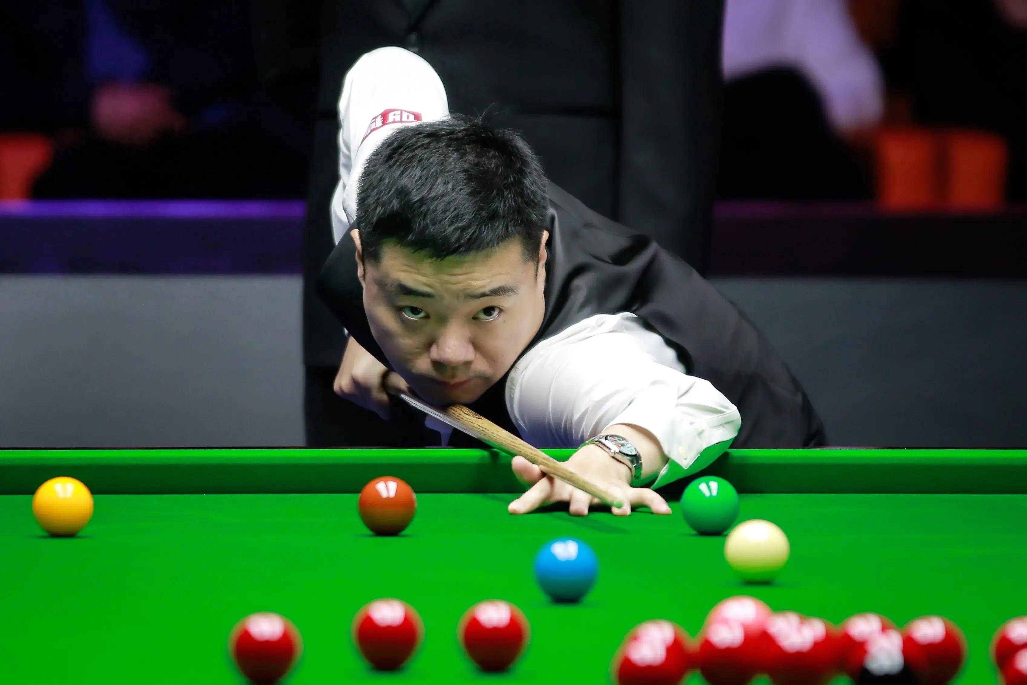 0个篮板 0个篮板